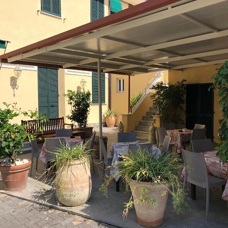 Hotel Verdesolemare Marina di Pietrasanta Dış mekan fotoğraf