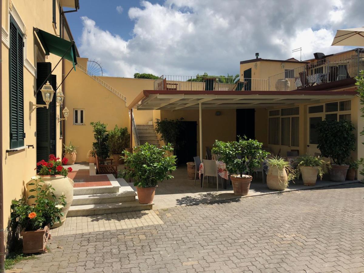 Hotel Verdesolemare Marina di Pietrasanta Dış mekan fotoğraf