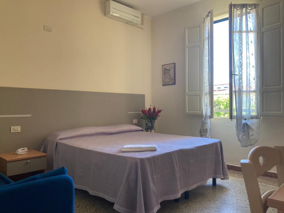 Hotel Verdesolemare Marina di Pietrasanta Dış mekan fotoğraf