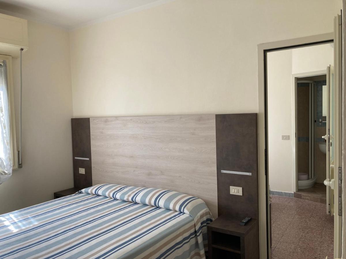 Hotel Verdesolemare Marina di Pietrasanta Dış mekan fotoğraf