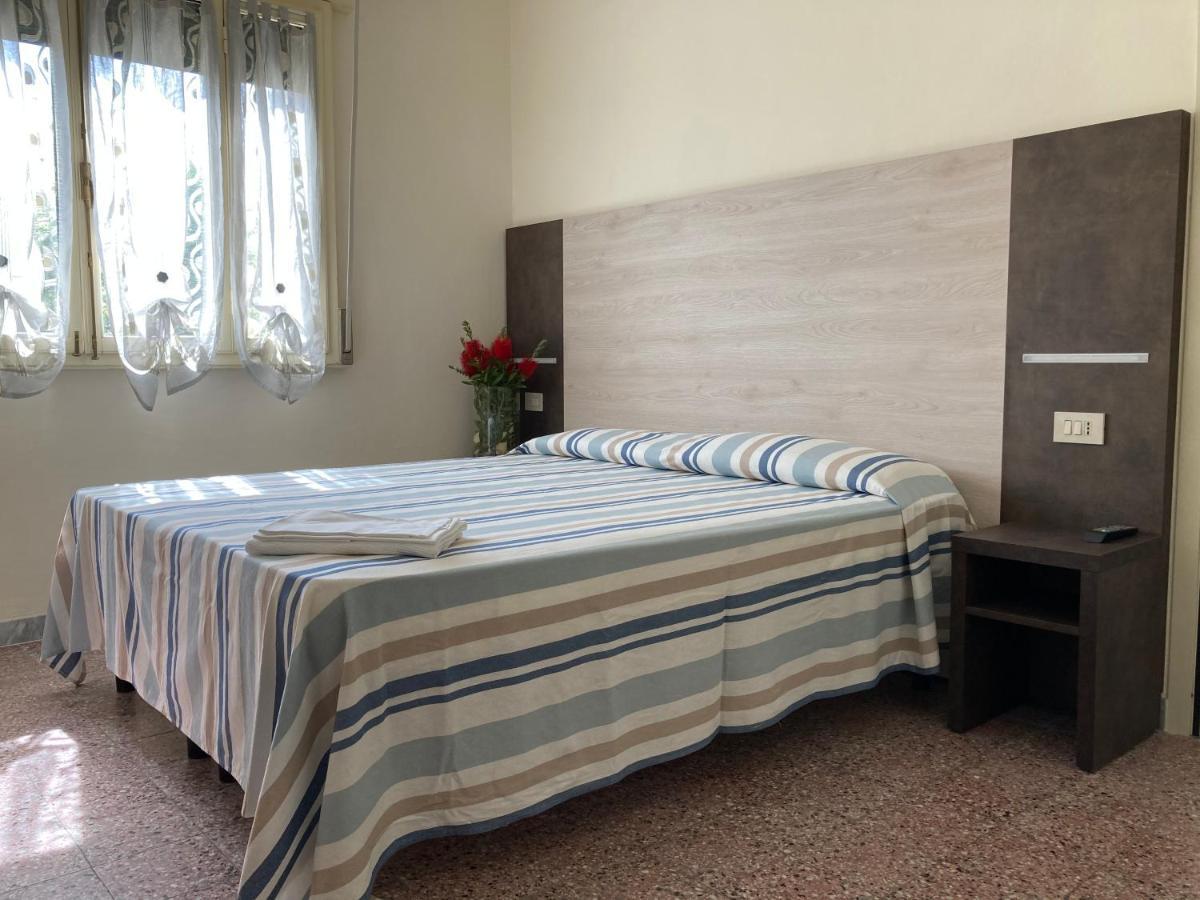 Hotel Verdesolemare Marina di Pietrasanta Dış mekan fotoğraf