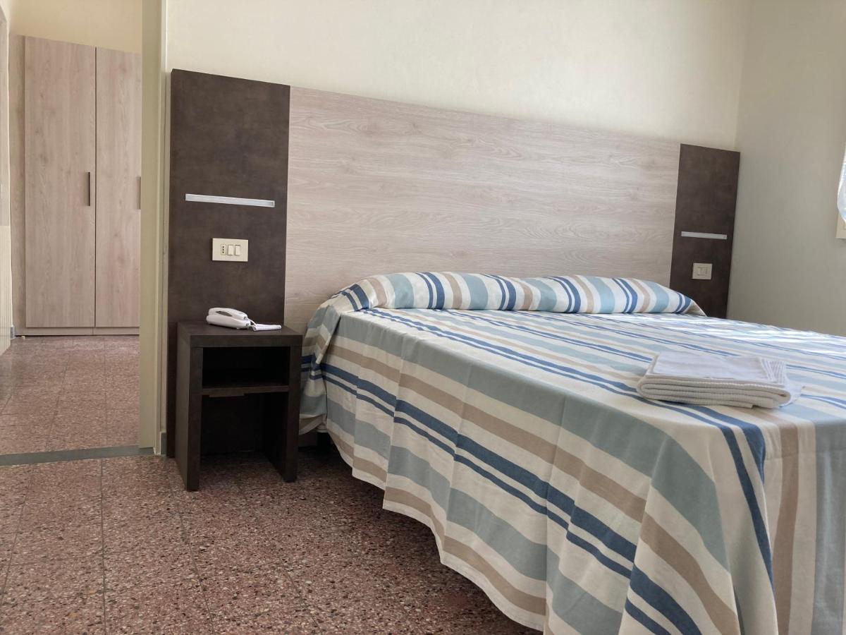 Hotel Verdesolemare Marina di Pietrasanta Dış mekan fotoğraf