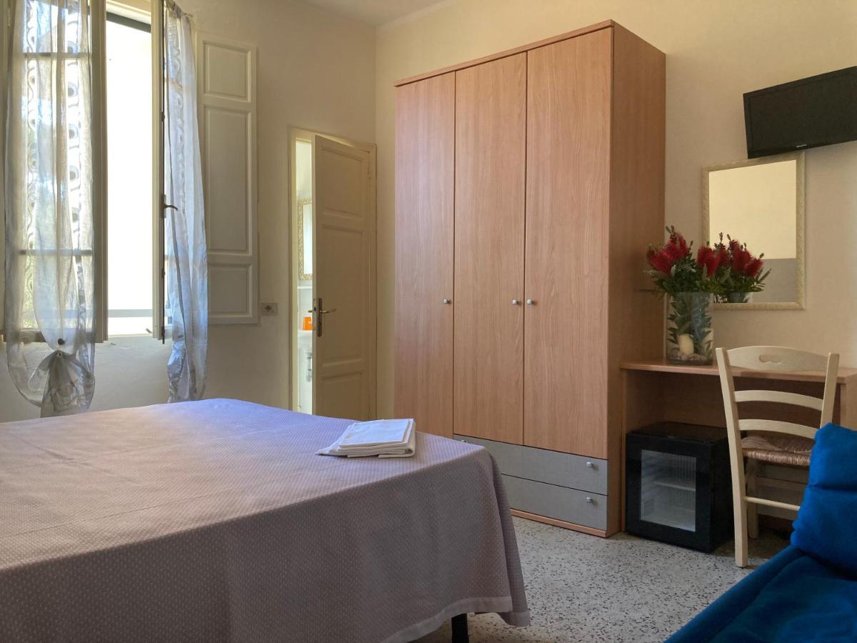 Hotel Verdesolemare Marina di Pietrasanta Dış mekan fotoğraf