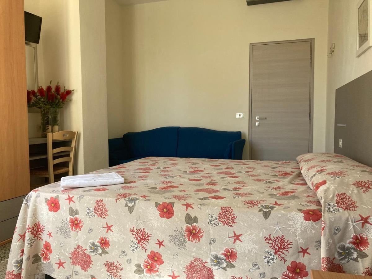 Hotel Verdesolemare Marina di Pietrasanta Dış mekan fotoğraf