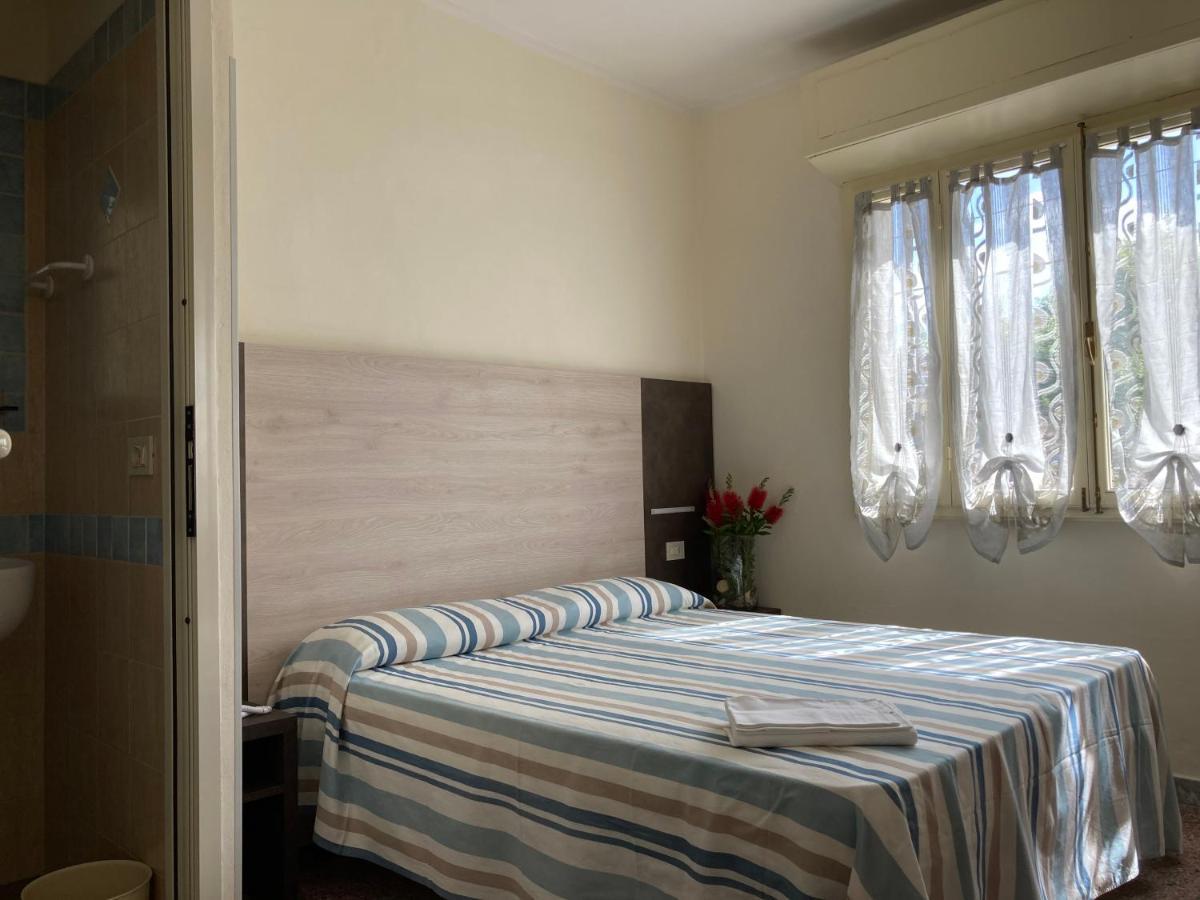 Hotel Verdesolemare Marina di Pietrasanta Dış mekan fotoğraf