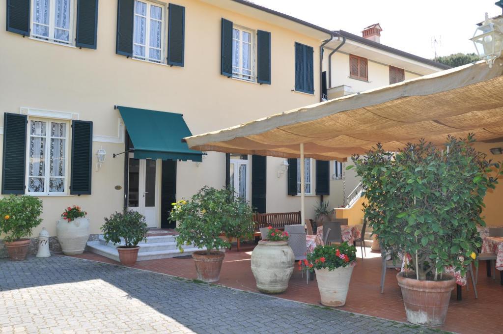Hotel Verdesolemare Marina di Pietrasanta Dış mekan fotoğraf