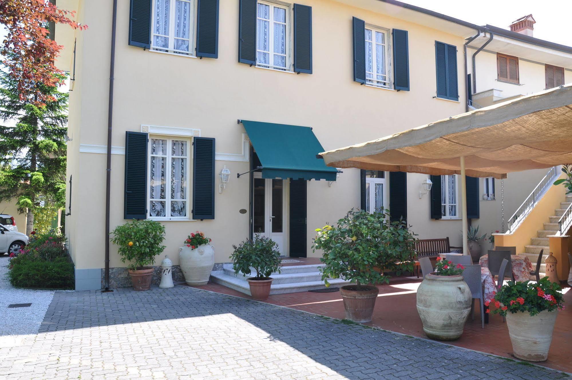 Hotel Verdesolemare Marina di Pietrasanta Dış mekan fotoğraf